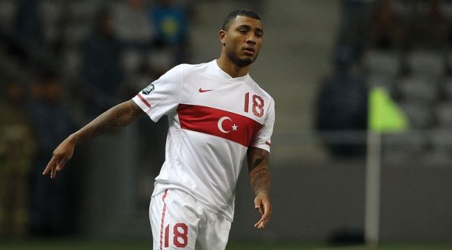 Colin Kazım, maruz kaldığı ırkçılığı anlattı