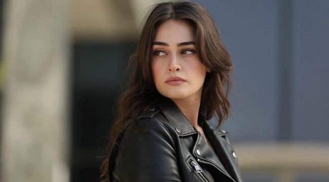 Esra Bilgiç’i görenler şaşırdı