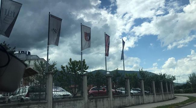 İngiliz Büyükelçiden FETÖ okuluna destek