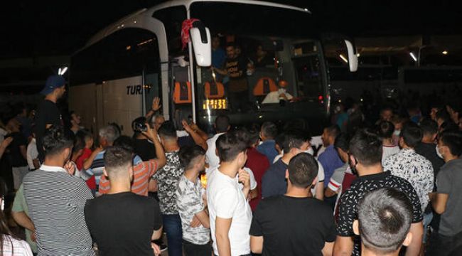 İstanbul Valiliği'nden asker uğurlaması uyarısı