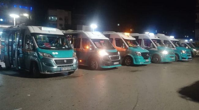 İZMİR&#039;DE MİNİBÜS ŞOFÖRLERİNE COVİD-19 TESTİ