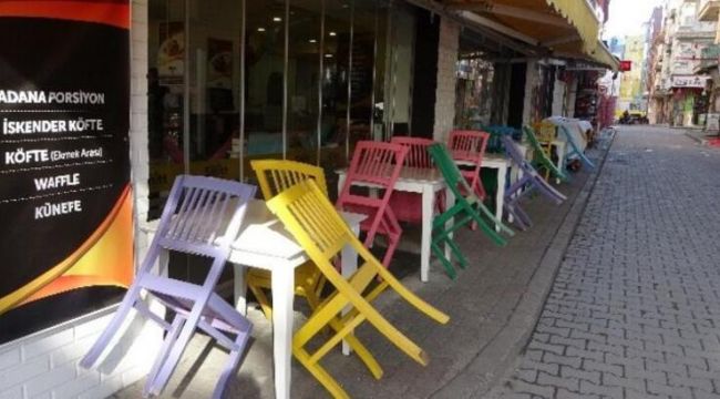 KAFEDE YEMEK YERKEN MASKELER NASIL KORUNMALI  ?