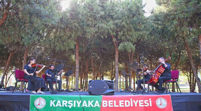 KARŞIYAKA’DA ÇINARLARA ÖZEL MÜZİK ŞÖLENİ