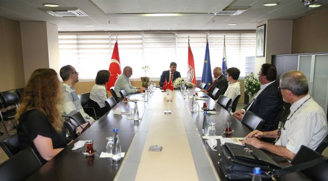 KARŞIYAKA’DA ‘TARİHİ’ BULUŞMA