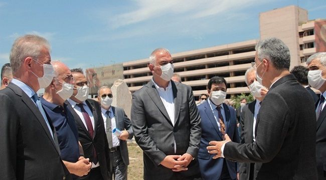 KÜLTÜR VE TURİZM BAKANI ERSOY İZMİR'DE