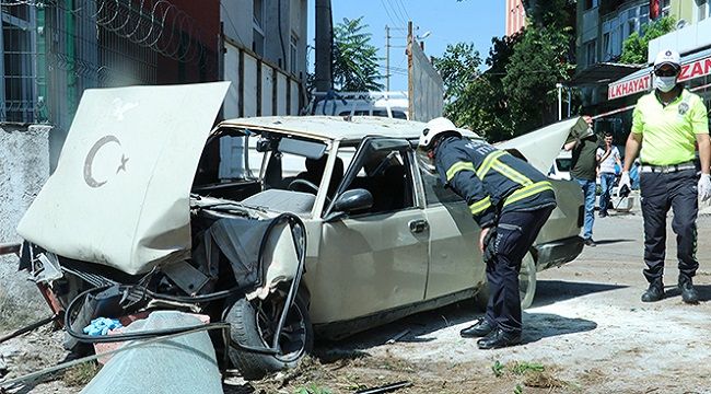 Otomobil sağlık ocağının bahçesine uçtu