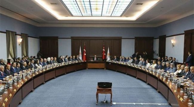 Siyasi partilerde toplantı trafiği