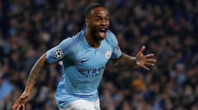 Sterling'den protestolara destek