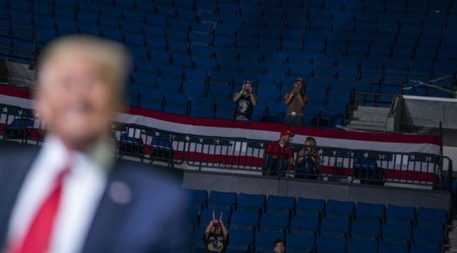 Trump mitingine TikTok darbesi!