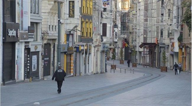 Türkiye genelinde sokağa çıkma yasağı başladı