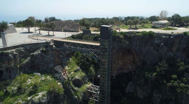 Valilik, asansörü eleştirenleri duyarsızlıkla suçladı