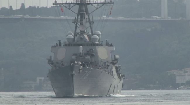 ABD savaş gemisi  İstanbul Boğazı'ndan geçti