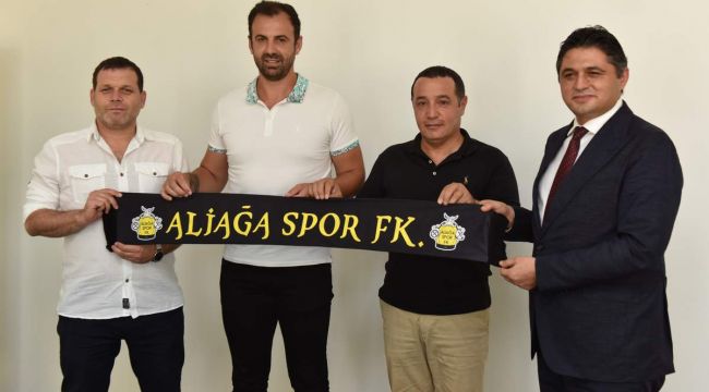 ALİAĞASPOR FK TEKNİK DİREKTÖRÜ HAKAN ŞAPÇI OLDU