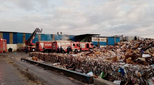 Atık kağıt deposunda yangın çıktı