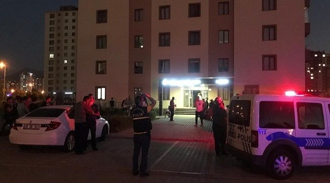 Av tüfeği ile kendini vurdu