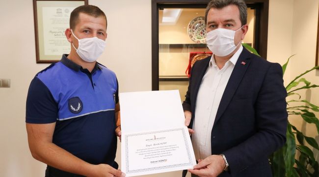 BAŞKAN KOŞTU'DAN ZABITAYA ÖDÜL