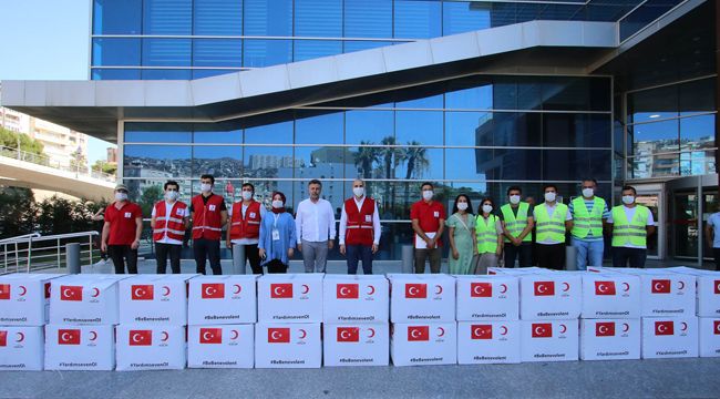 BAYRAKLI'DA ÇOCUKLARA BAYRAM SÜRPRIZI