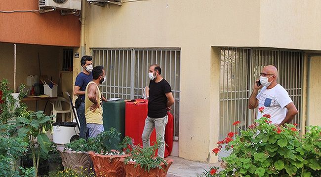 Cenaze koku binayı sarınca bulundu