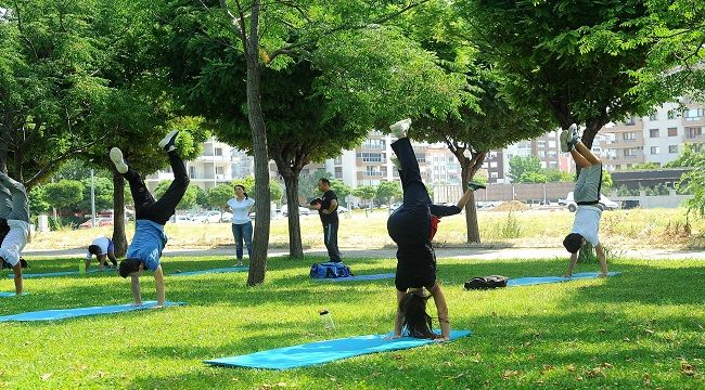 ÇİĞLİ’DE SOSYAL MESAFELİ TAEKWONDO ANTRENMANI
