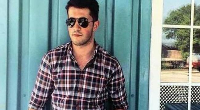 Devrilen traktörün altında kalan genç öldü