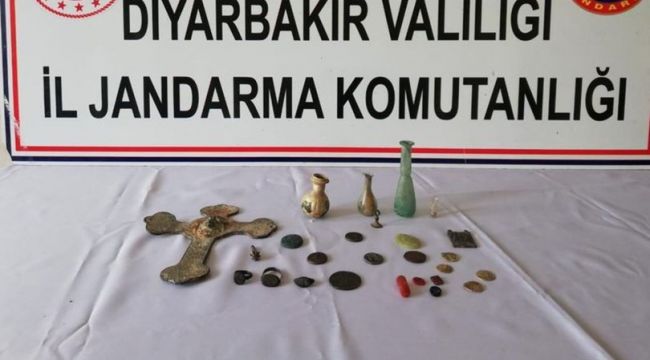 Diyarbakır'da tarih eser satan 4 kişi suçüstü yakalandı