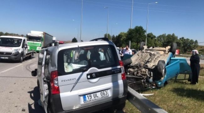 Düğün konvoyunda kaza