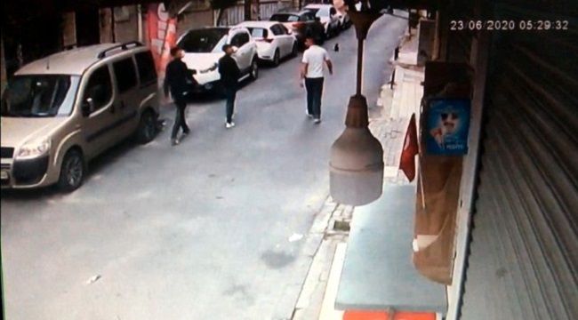 Fatih'te camdan bilgisayar atarak hırsızlık
