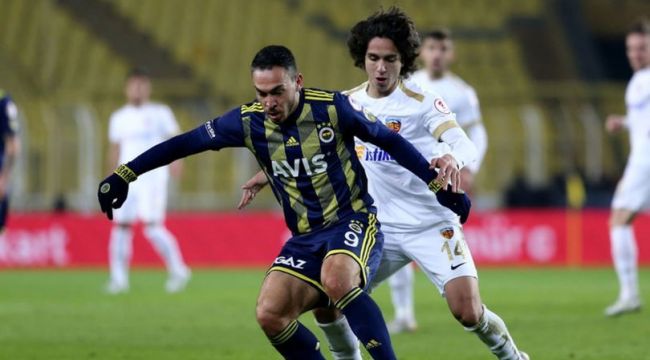 Fenerbahçe'de Mevlüt Erdinç ameliyat oldu