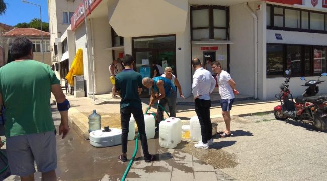FOÇA'DAKİ SU SORUNU VATANDAŞI YILDIRDI