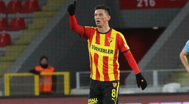 GÖZTEPELİ CASTRO, KULÜP TARİHİNE GEÇTİ