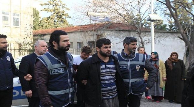 İki gün önce tanışıp, testere ile parçaladı!
