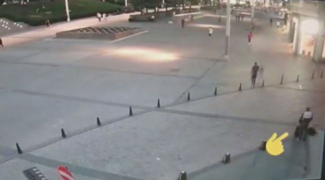 İngiliz turistin çantasını “kapkaç” yapan 2 kişi yakalandı