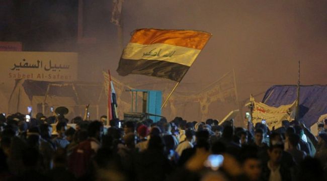 Irak'ta hükümet karşıtı protestolar alevlendi
