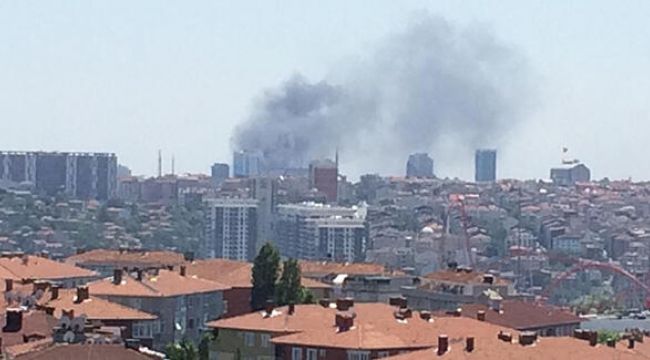 İstanbul'da korkutan yangın !