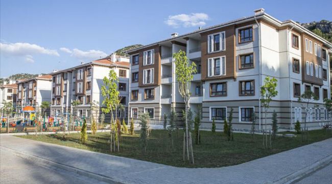 İZMİR'DE KONUT TALEPLERİ PATLADI