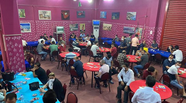 İZMIR'DE KUMAR OYNAYANLARA CEZA