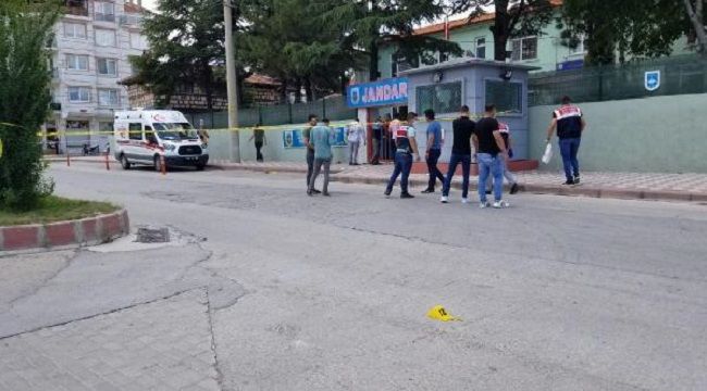 Jandarma Karakolu’na pompalı tüfekle ateş açıldı