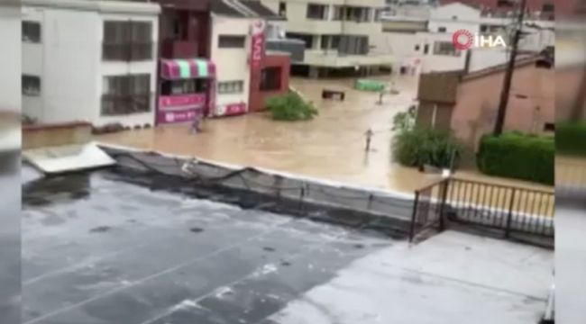 Japonya'yı yağış vurdu
