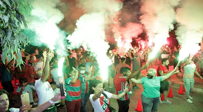 KARŞIYAKA'YA TARAFTARDAN TAM DESTEK
