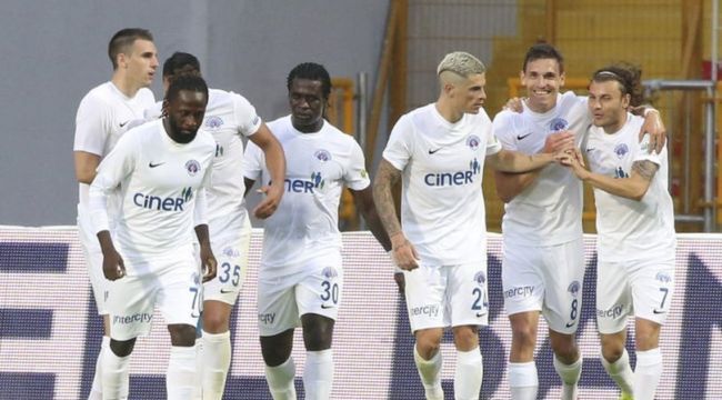 Kasımpaşa, Süper Lig'de yarın Beşiktaş'a konuk olacak