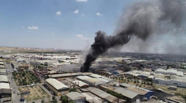 Konya'da, geri dönüşüm deposu ve palet atölyesinde yangın