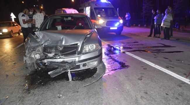 Kütahya'da 2 araba çarpıştı, 5 yaralı var