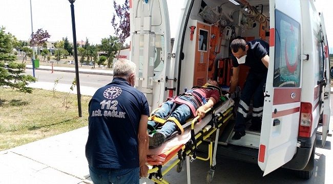 Maden ocağında kamyon devrildi
