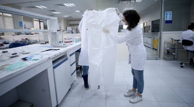 Maske ve koruyucu giysi ihracatında yüzde 986'lık artış