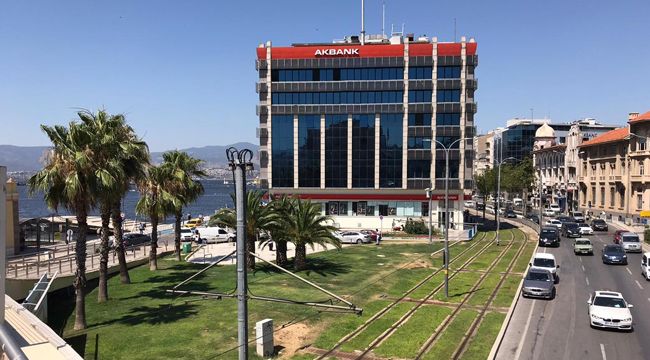 MHP İZMİR’DEN TARİHİ VEFA
