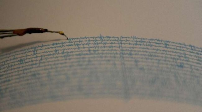 Papua Yeni Gine’de 6,9 büyüklüğünde deprem
