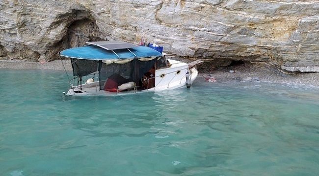 Su alan teknesindeki kişileri sahil güvenlik kurtardı