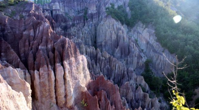 Tokat'taki 'Dilim Kayalar' keşfedilmeyi bekliyor