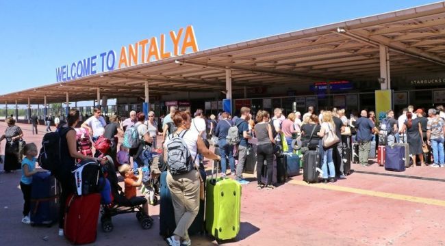 Turizmcilerin gözü rus turistte