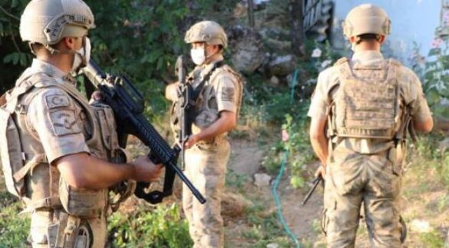 Uyuşturucu satıcılarına şafak operasyonu